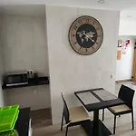 Casa Da Avo - City Center - Private Bedrooms