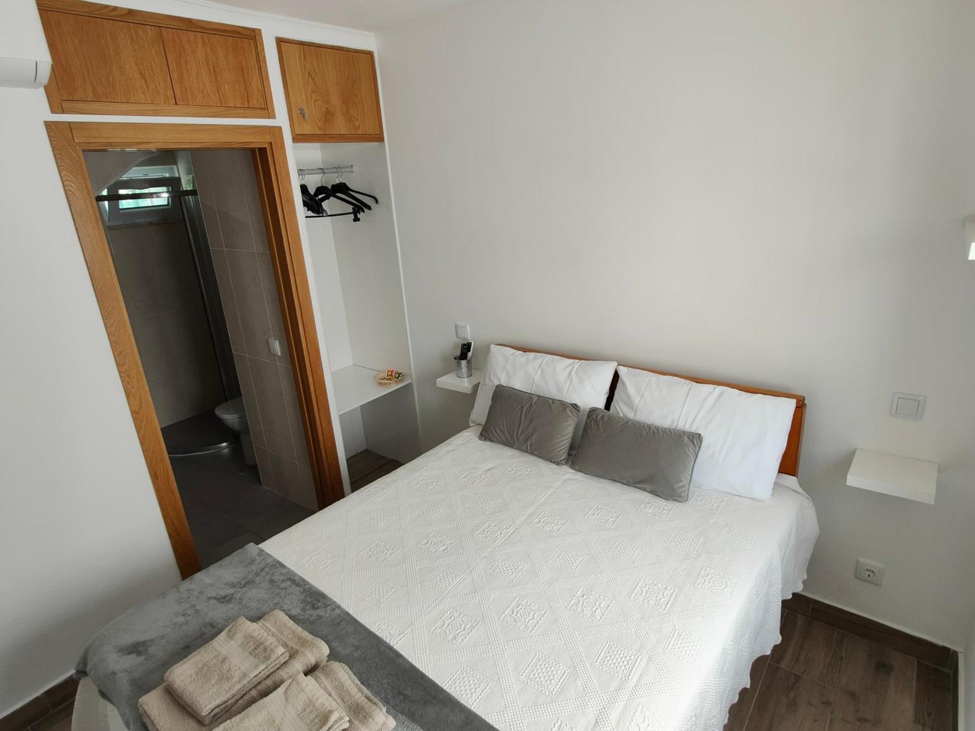 Casa Da Avo - Center - Private Bedrooms *